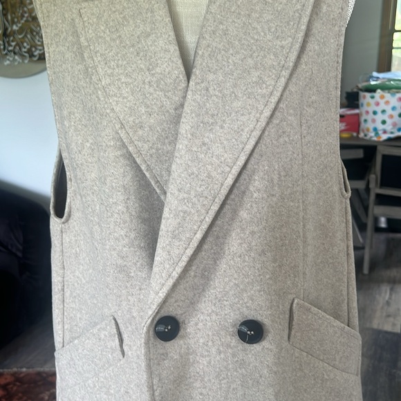 Zara coat - Picture 9 of 17